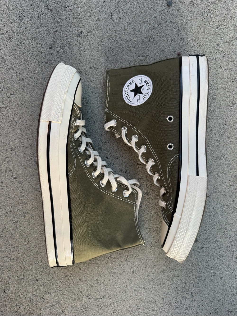 Converse Chuck 70 High Top – Olive / Egret / Black Size 9